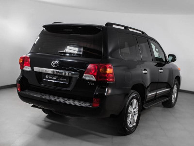 Toyota Land Cruiser 4.6 AT 4WD (7 мест) (309 л. с.)