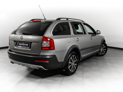 ŠKODA Octavia 1.8 TSI MT (152 л. с.)