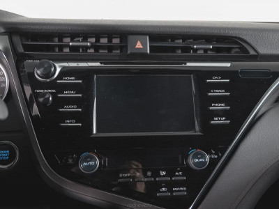 Toyota Camry 2.5 AT (181 л.с.)