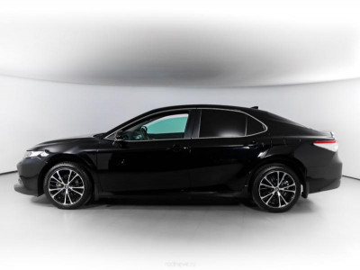 Toyota Camry 2.5 AT (181 л.с.)