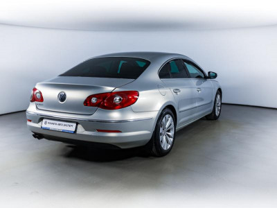 Volkswagen Passat CC 2.0 TDI MT (140 л. с.)