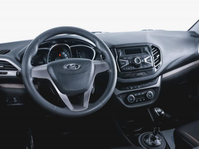 LADA Vesta 1.6 AMT (106 л. с.)