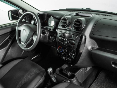 LADA Granta седан 1.6 MT 8кл (87 л. с.)
