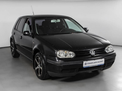 Volkswagen Golf 1.4 MT (75 л. с.)