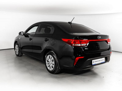 Kia Rio 1.6 MT (123 л. с.)