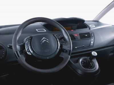 Citroen C4 Picasso 1.8 MT (125 л.с.)