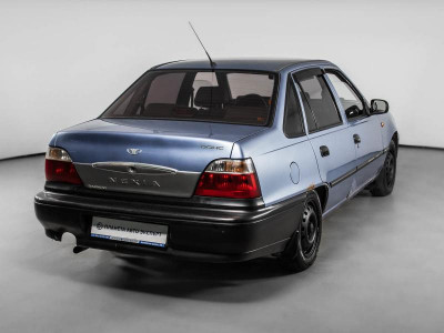 Daewoo Nexia 1.5 MT (85 л. с.)