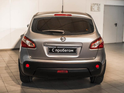 Nissan Qashqai 2.0 CVT (141 л. с.)