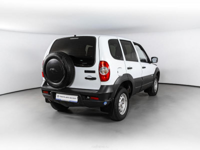 Chevrolet niva Niva 1.7 MT (79,6 л. с.)
