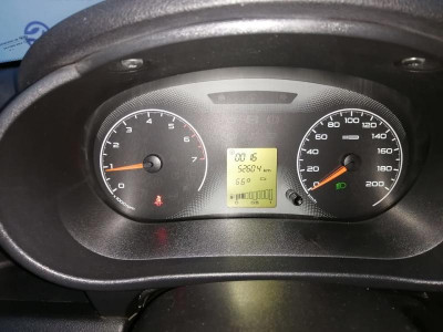 LADA Granta лифтбек 1.6 8кл MT (87 л. с.)