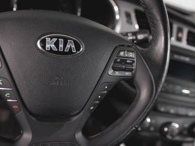 Kia Ceed 1.6 MT (129 л. с.)