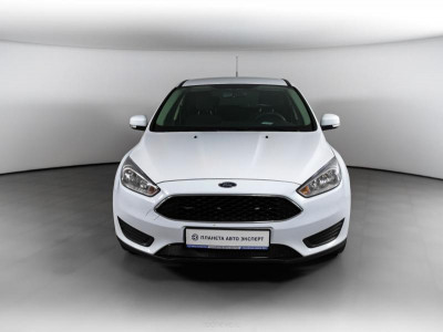 Ford Focus Хетчбэк 1.6 Ti-VCT MT (105 л. с.)