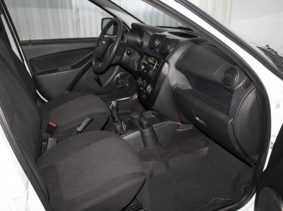 LADA Granta седан 1.6 MT 8кл (82 л. с.)