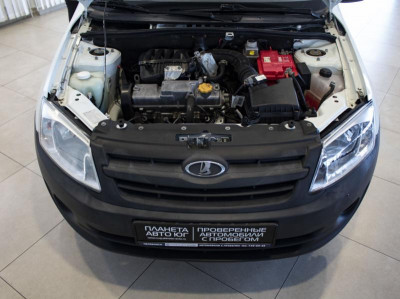 LADA Granta седан 1.6 MT 8кл (82 л. с.)