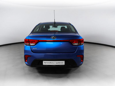 Kia Rio 1.4 MT (100 л. с.)