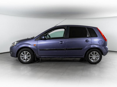 Ford Fiesta 1.6 MT (99 л. с.)
