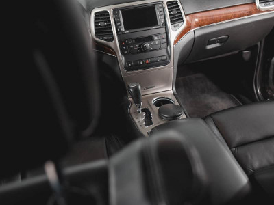 Jeep GRAND CHEROKEE 3.6 AT (286 л. с.)