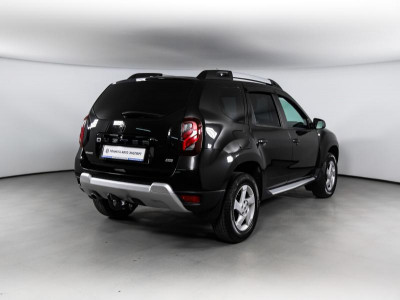 Renault Duster 2.0 MT 4x4 (143 л. с.)
