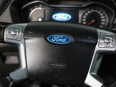 Ford Mondeo 2.0 Duratec MT (145 л. с.)