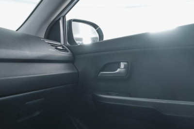 Kia Rio 1.4 MT (107 л. с.)