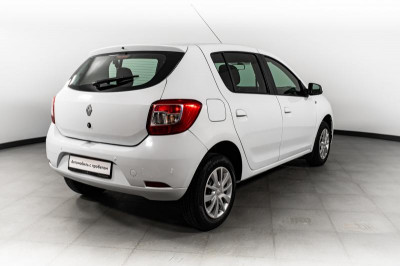Renault Новый Sandero 1.6 MT (82 л.с.)