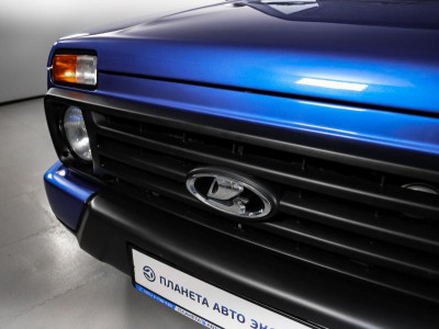 LADA 4x4 3 дв. 1.7 MT 8 кл. (Евро-4) (83 л. с.)