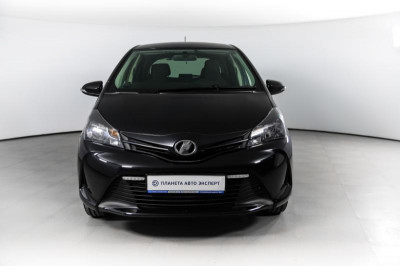 Toyota Vitz 1.3 CVT (94 л. с.)