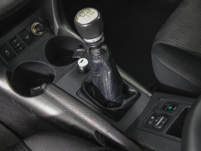 Toyota RAV4 2.0 MT (148 л.с.)