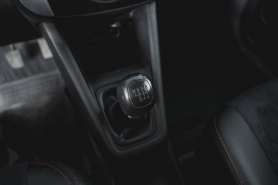 Kia Venga 1.6 MT (125 л. с.)