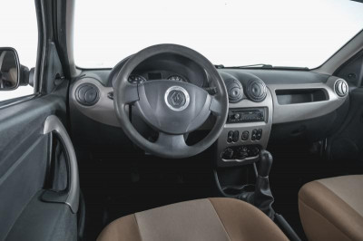 Renault Sandero 1.6 MT (84 л. с.)