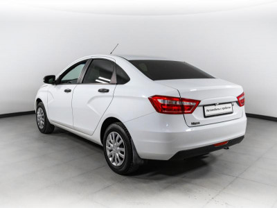 LADA Vesta 1.6 MT (106 л. с.)