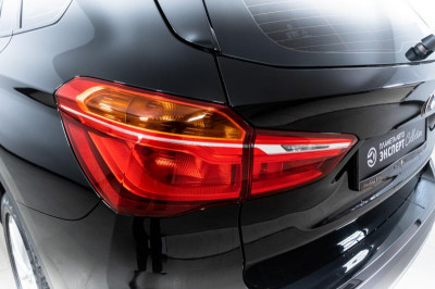 BMW X1 18i sDrive 1.5 AT (136 л.с.)