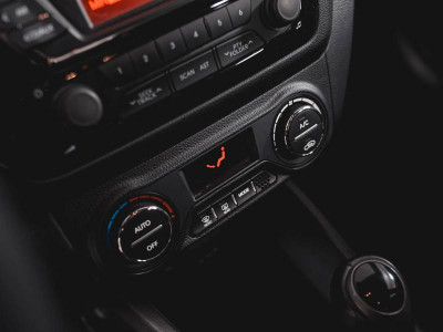 Kia Rio 1.6 AT (123 л. с.)