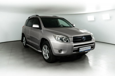 Toyota RAV4 2.0 MT (152 л.с.) 4WD