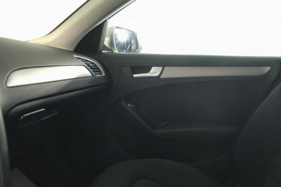 Audi A4 1.8 TFSI multitronic (170 л. с.)