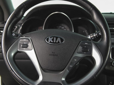 Kia Rio Хетчбэк 1.4 AT (107 л. с.)