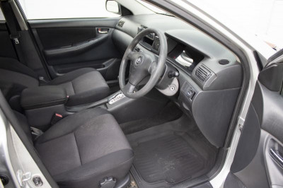 Toyota Corolla Fielder 1.8 AT (136 л.с.)