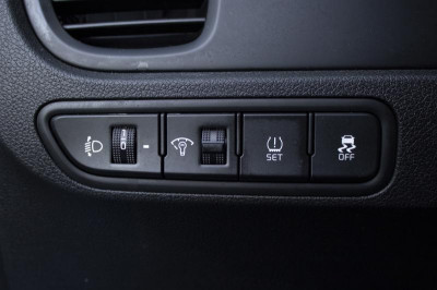 Kia Rio X-Line 1.4 AT (100 л. с.)