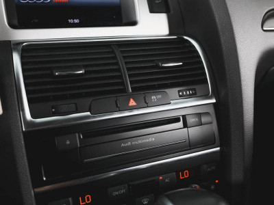 Audi Q7 3.0 AT (272 л.с.) 4WD