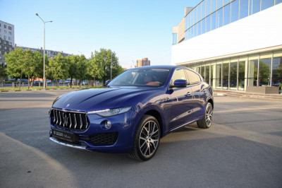 Maserati Levante 3.0 V6 AT (350 л.с.)