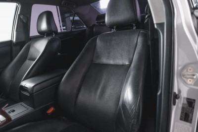 Toyota Camry 2.5 AT (181 л. с.)