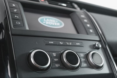 Land Rover Discovery 3.0 TDV6 AT 4WD (249 л.с.) SE