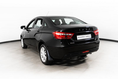 LADA Vesta 1.8 MT (122 л.с.)
