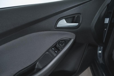 Ford Focus 1.6 PowerShift (125 л. с.)