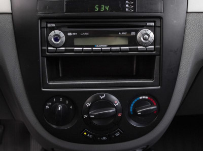 Chevrolet Lacetti 1.4 MT (95 л. с.)