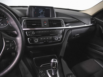 BMW 3 серия 320i AT (184 л. с.)