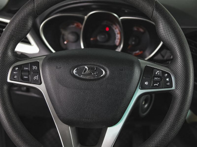 LADA Vesta SW Cross 1.8 AMT (122 л.с.)