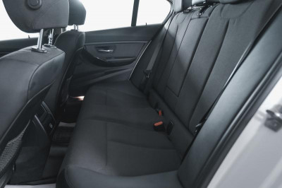 BMW 3 серия 320i AT (184 л. с.)
