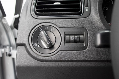 Volkswagen Polo 1.6 MT (105 л. с.)