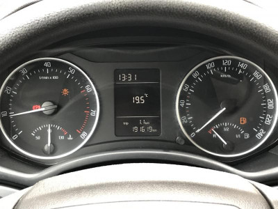 ŠKODA Octavia 1.6 MPI MT (102 л. с.)